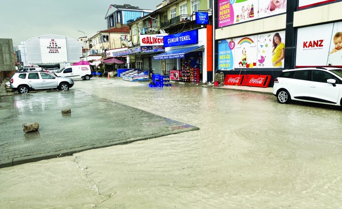 Dolu ve sağanak yağış, Kırşehir’i vurdu geçti