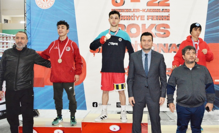 Kırşehir'de 22 Yaş Altı Türkiye Ferdi Boks Şampiyonası sona erdi