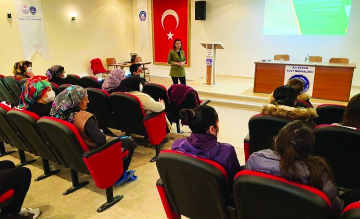 Kırşehir'de tütünle mücadelede "Görev Bende" gönüllülük programı başladı