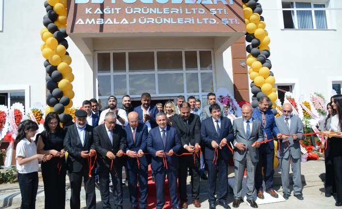 Kırşehir Organize Sanayi’ye kurulan kağıt fabrikası açıldı