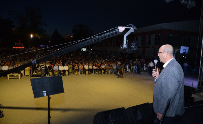 Başkan Ekicioğlu, Boztepe ve  Akpınar’daki Festivallere katıldı