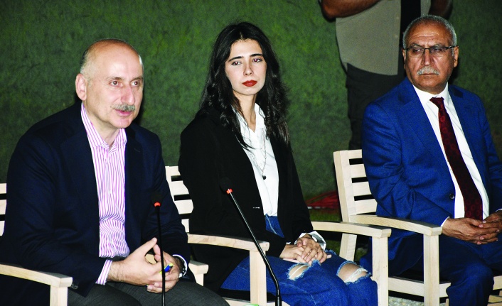 Ulaştırma Bakanı Karaismailoğlu, Kırşehir’de gençlerle bir araya geldi